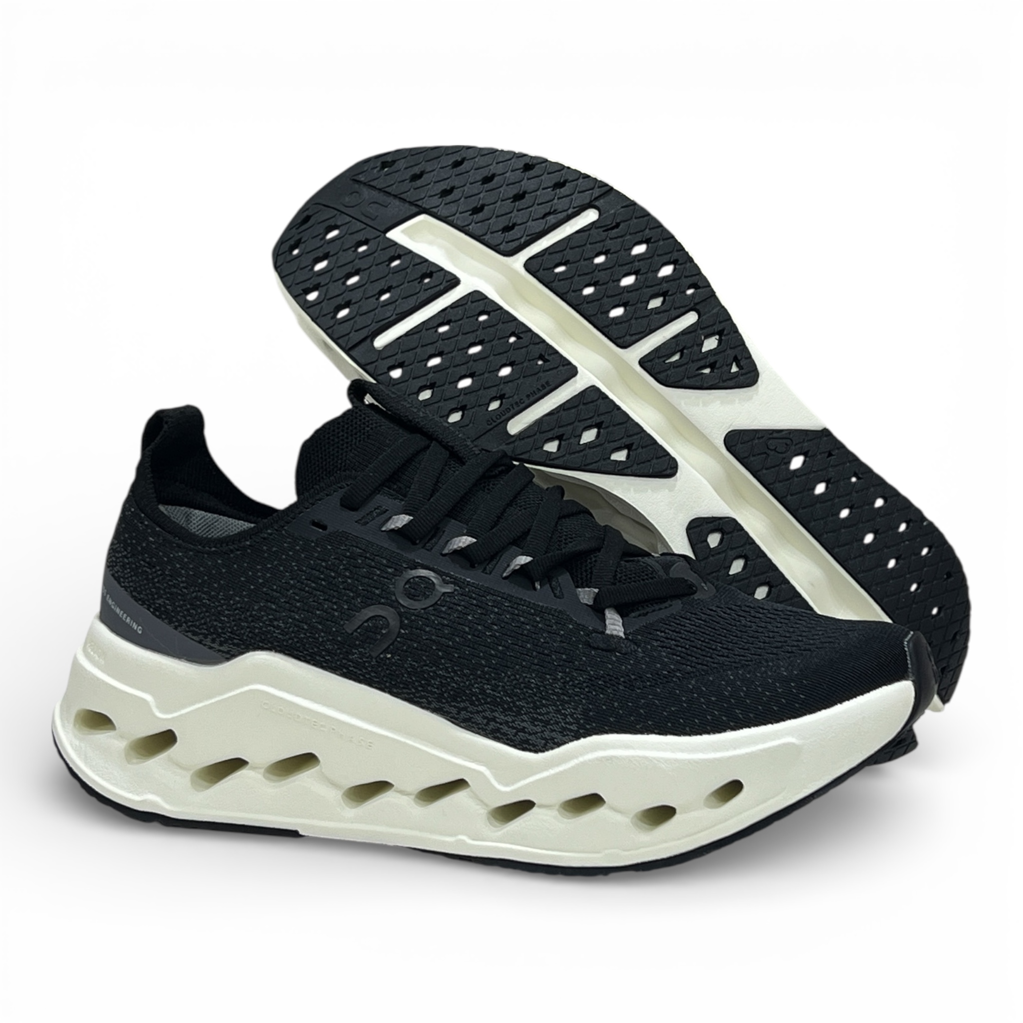 Photoroom_20260221_011133.JPG On Cloudsurfer Max Black-White