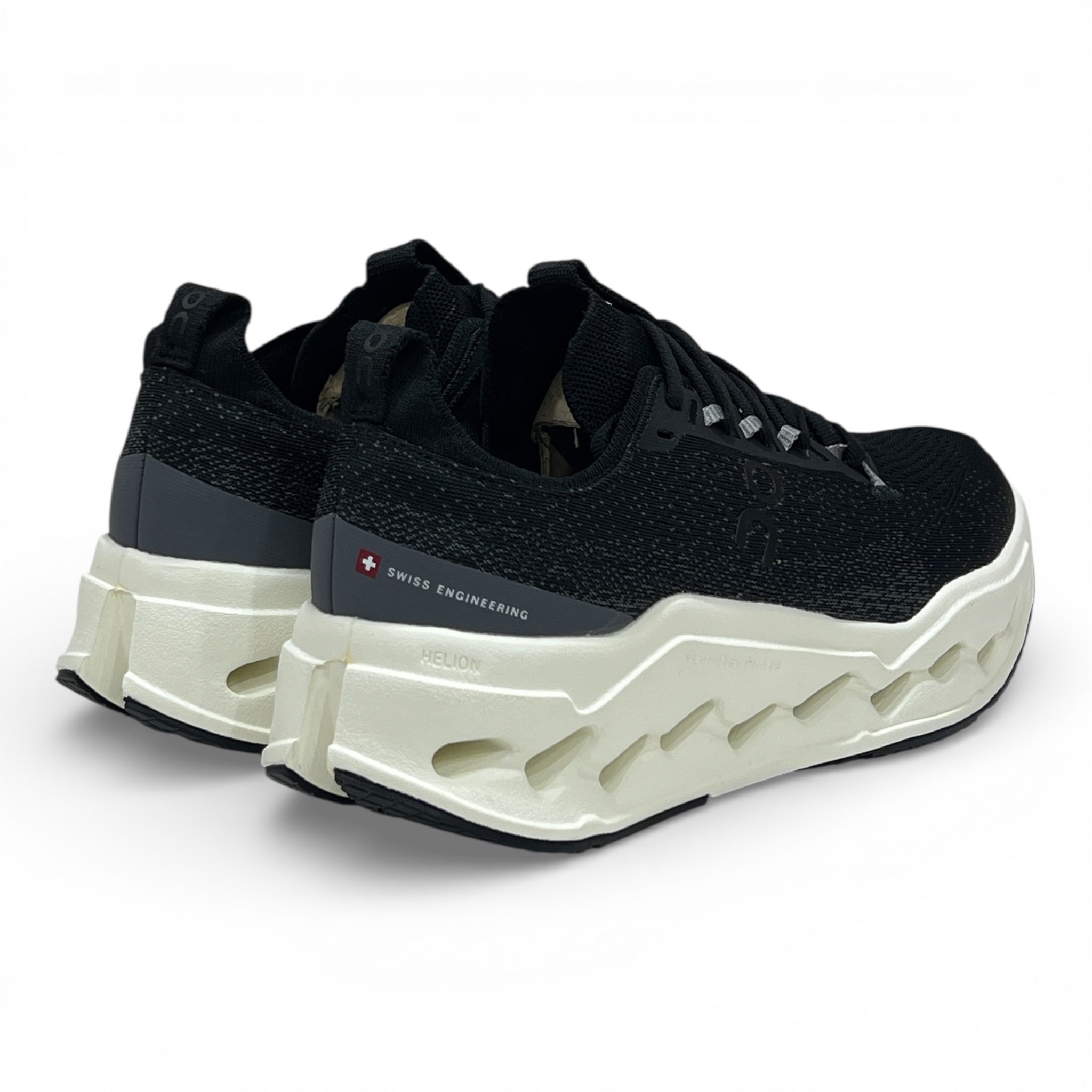 Photoroom_20260221_011231.JPG On Cloudsurfer Max Black-White