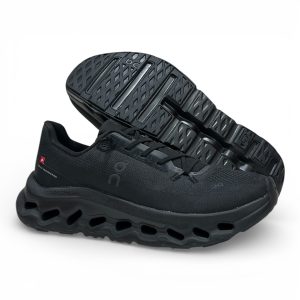 On Cloudtilt Sneaker Black